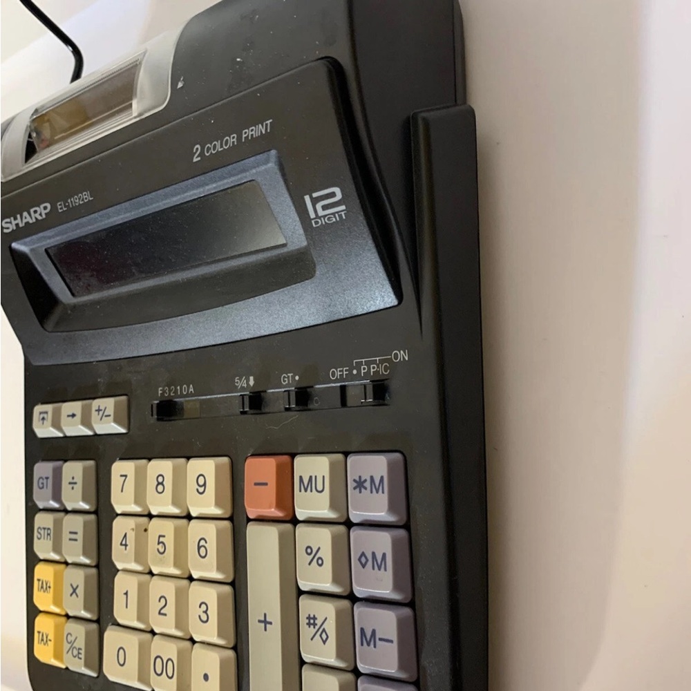 Sharp 12-Digit Calculator with Multi-Color Keypad 1192BL‎ - Picture 6 of 9